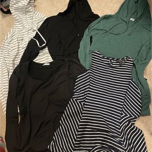 Lot of nursing tops (maternity/breastfeeding)